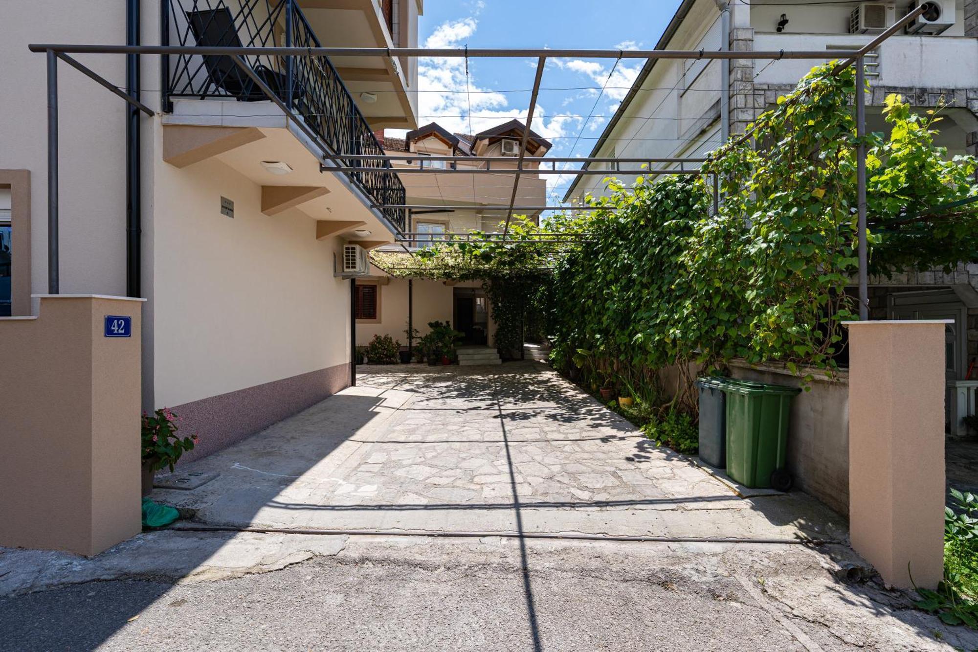 Apartments R&M Tivat Exterior foto